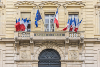 La Banque de France réfléchit sur l'apport personnel