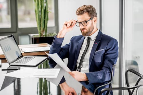 Les banquiers sont soumis à une fatigue décisionnelle à midi et en fin de journée, ils sont plus enclins à refuser un crédit immobilier.